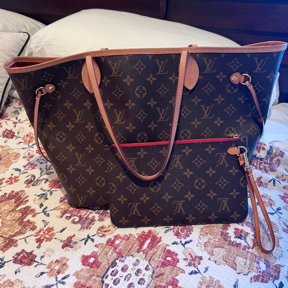 Louis Vuitton Neverfull